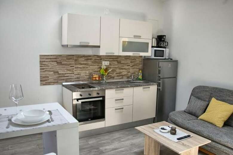 Miljas Studio Apartment