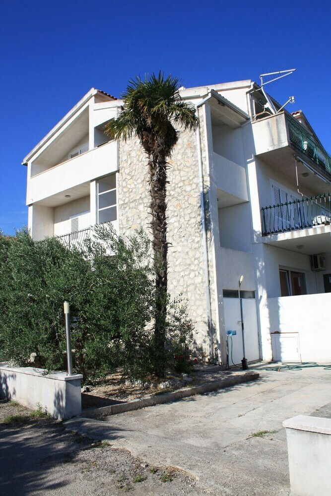 Apartments Anita Vodice