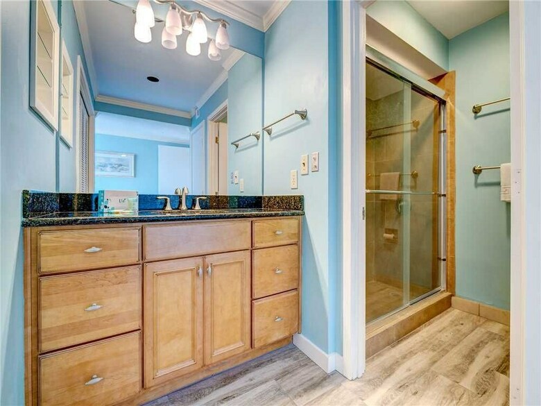 Villa Captains Walk 418, 3 Bedrooms, Beach Front, Pool, Sleeps 8