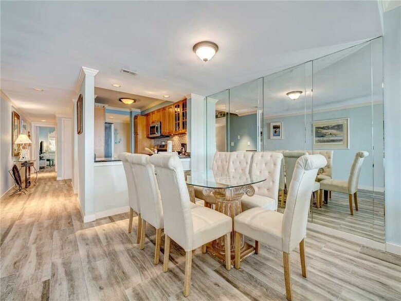 Villa Captains Walk 418, 3 Bedrooms, Beach Front, Pool, Sleeps 8