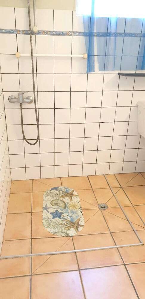 Apartamento Studio In Saint-pierre, With Enclosed Garden And Wifi