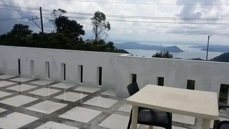 Hotel Knights Ko Suites