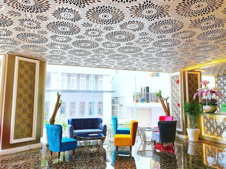 Holiday 2 Hotel