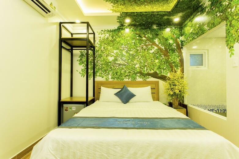 Venice Hotel