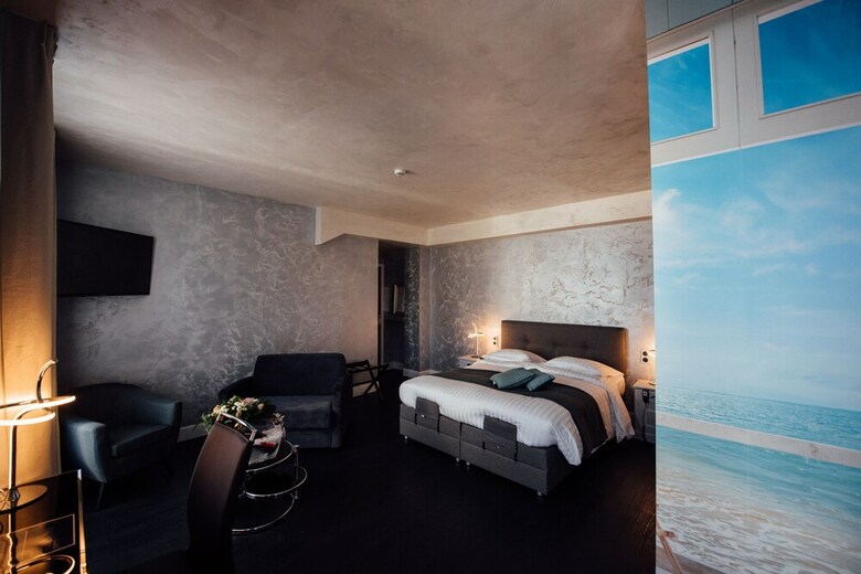 Hotel Amiraut�