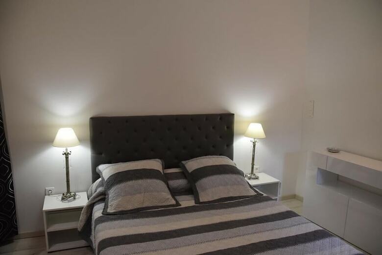 Bed & Breakfast Le Mas Aux Ar�mes - Adult Only