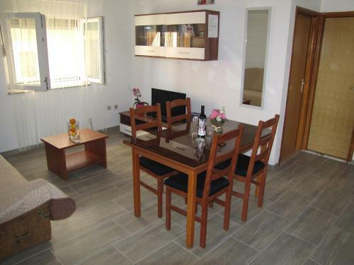 Apartments Klanac