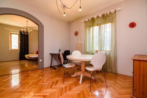 Apartment Petar