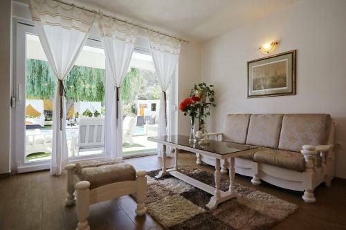 Apartments Mirakul