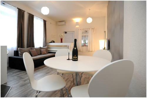 Hostal Guest House D&g -i Apartment & Room