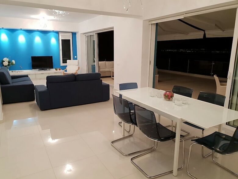 Apartamentos Luxurious Suite Athena Near To Beach