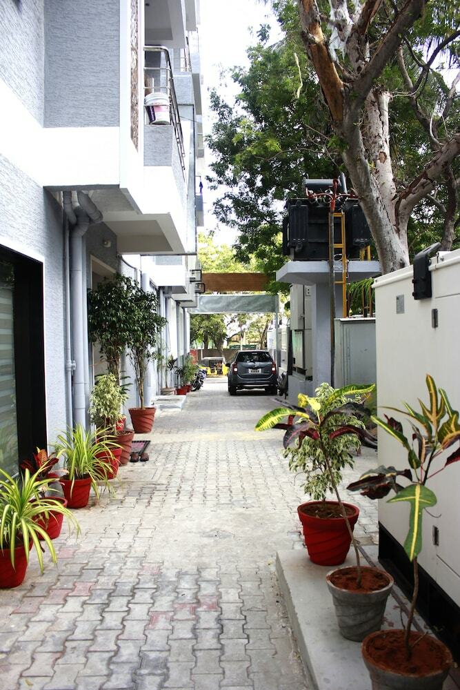 Hotel Rithikha Inn Crest