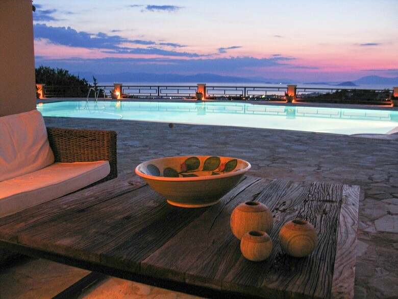 Villa Phaedra With Pool And View