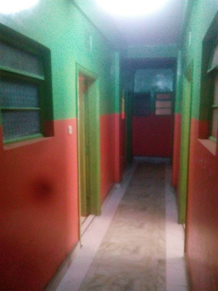 Hotel New Rwathia Guest House