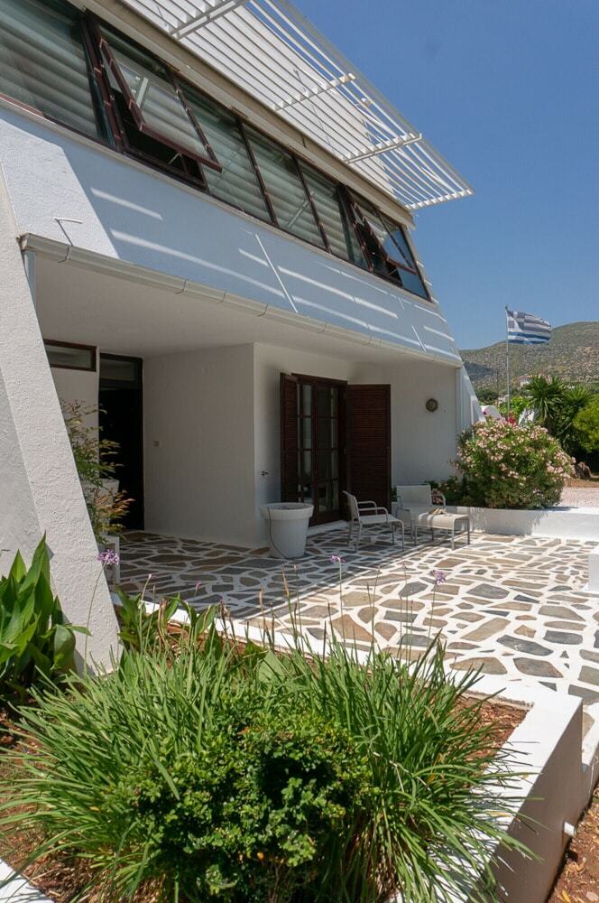 Villa Oasis, Coastal Villa With Pool And Garden