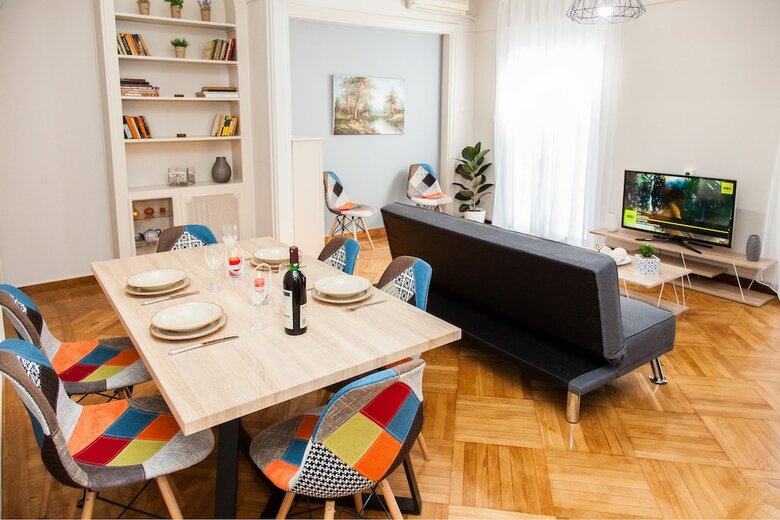 Stay In Fabulous Apartment In Athens