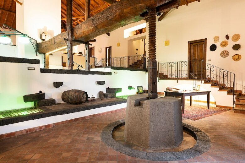 Villa Palmento La Rosa
