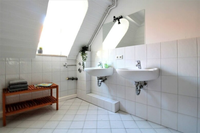Hotel Ger�umiger Altbau F�r Gro�e Gruppen