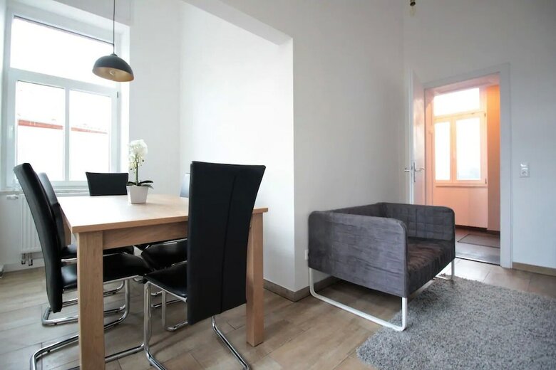 Hotel Ger�umiger Altbau F�r Gro�e Gruppen
