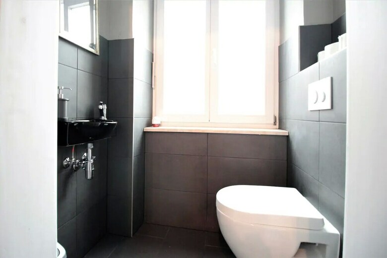 Hotel Ger�umiger Altbau F�r Gro�e Gruppen