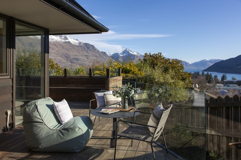 Mountain Utopia