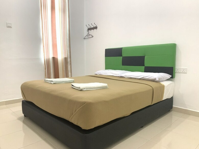 Hotel Oyo 90005 Dc Villa Guest House