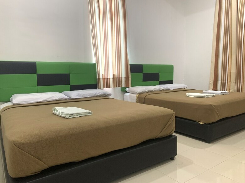 Hotel Oyo 90005 Dc Villa Guest House