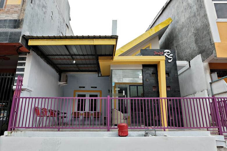 Hostal Spot On 2742 R5 Homestay