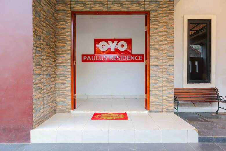 Hostal Oyo 2636 Paulus Residence