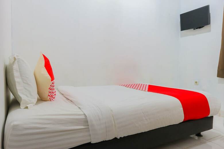 Hostal Oyo 2636 Paulus Residence