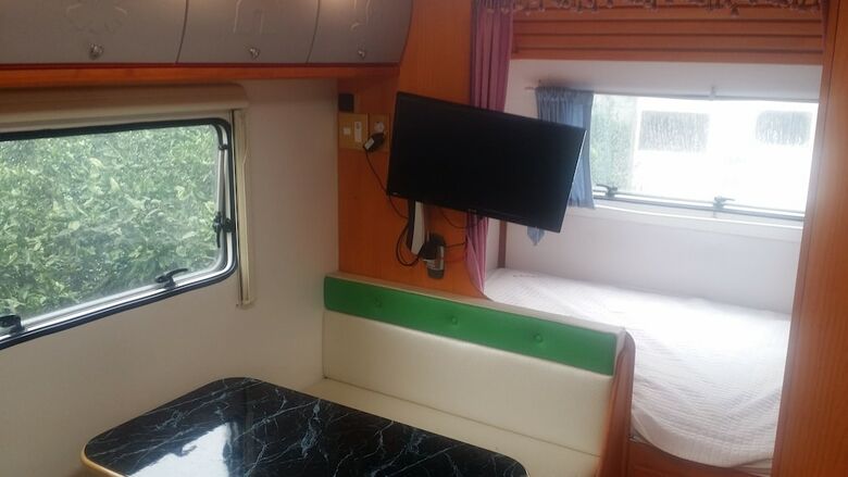 Pamping Jeju Caravan