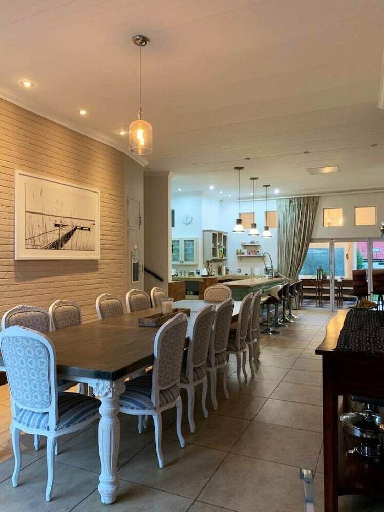 Hotel Sandton Shandon House