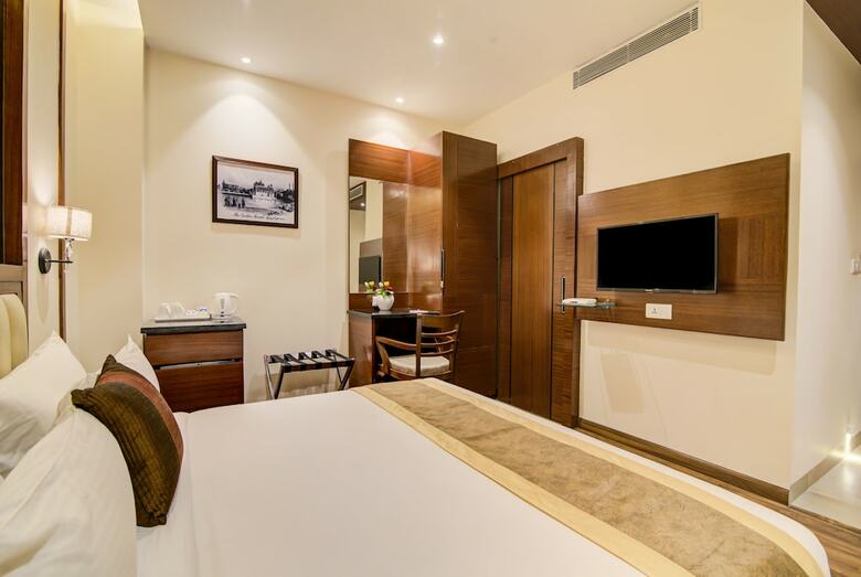 Hotel Amritara Sadka Amritsar