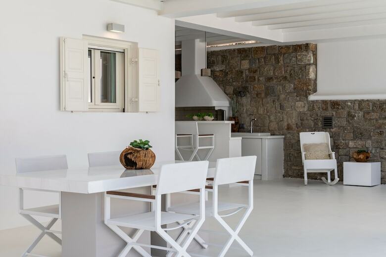 Villa Avolia IV By The Pearls Collection