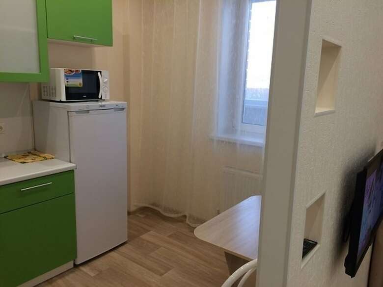 Apartment On Geologorazvedchikov 44a