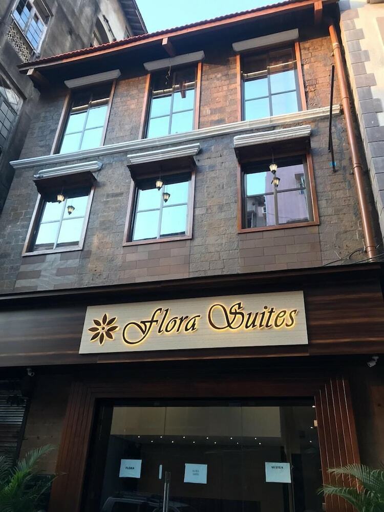 Hotel Flora Suites