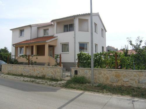 Apartments Maivjo