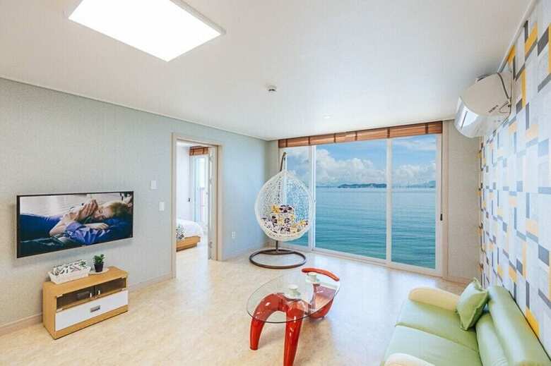 Pension Geoje Beach House