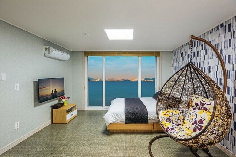 Pension Geoje Beach House