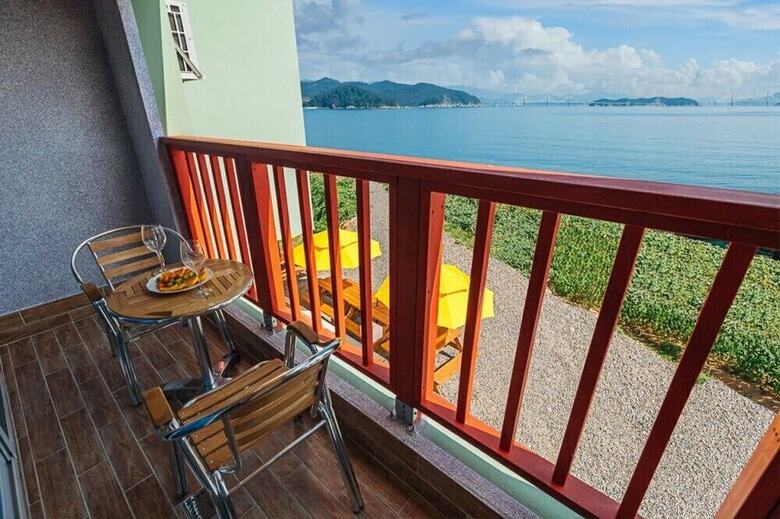 Pension Geoje Beach House