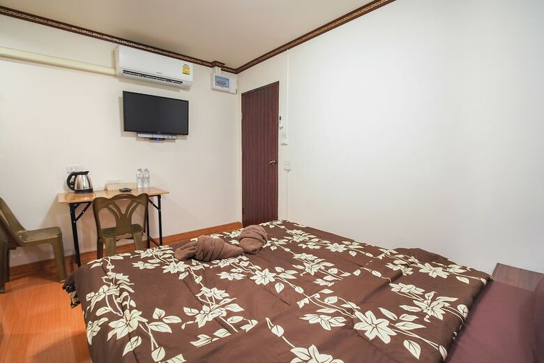 Hotel Oyo 836 Pk Residence