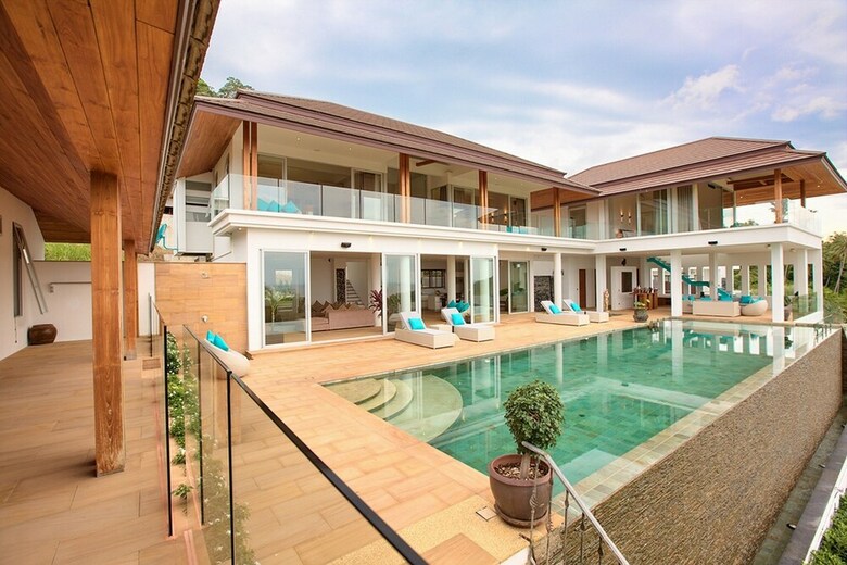 15 Bedroom Luxury Triple Sea View Villas