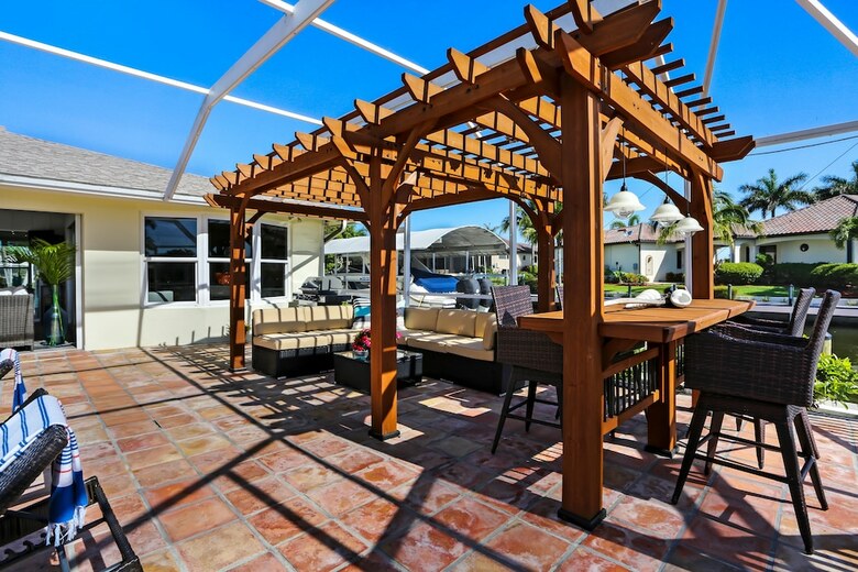 Bimini Breeze - True Waterside Living