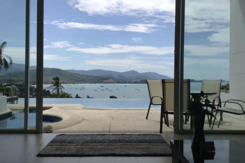 6 Bedroom Sunset Sea Views Twin Apartments