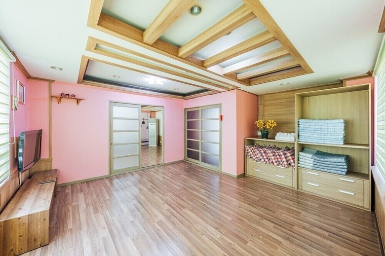 Apartamentos Eurwangni Some Pension