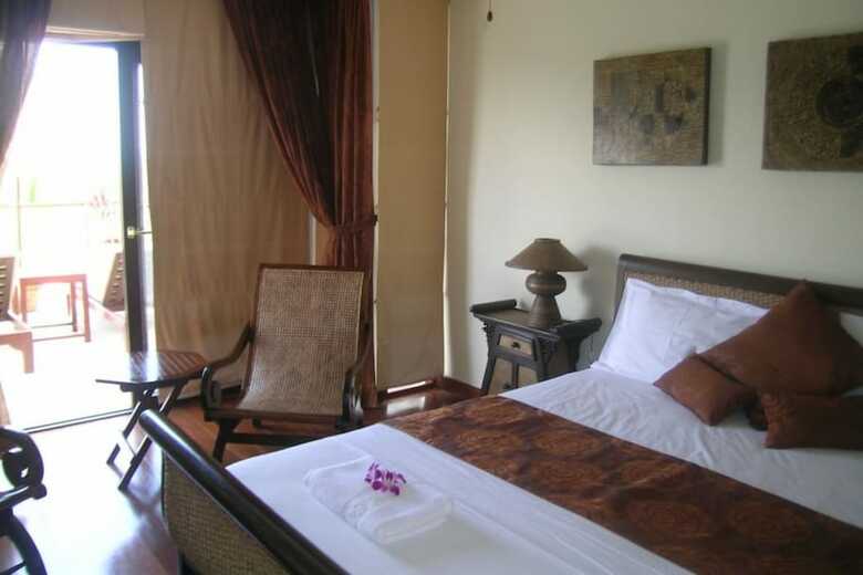 3 Bedroom Sunrise Sea View Villa Mussourie