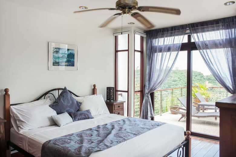 3 Bedroom Sunrise Sea View Villa Mussourie