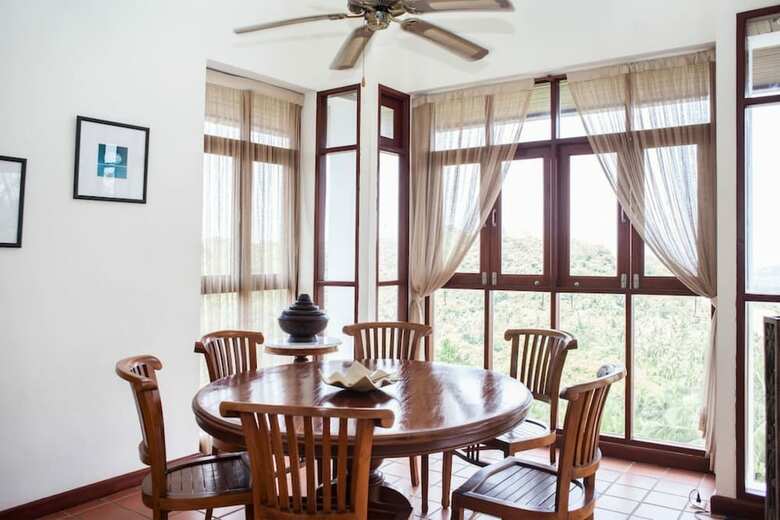 3 Bedroom Sunrise Sea View Villa Mussourie
