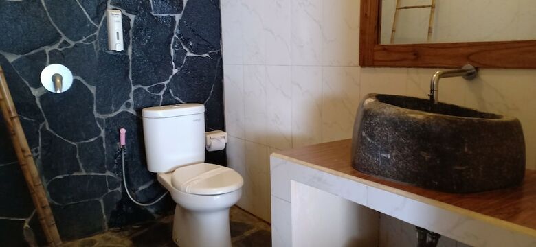 Bed & Breakfast Bunga Ayu Seaside Resort