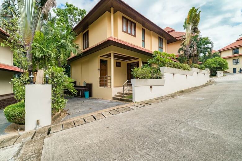 6 Bedroom Twin Villas On Beach Front Resort 11/12